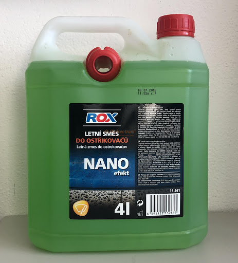 Rox Nano Efekt letná zmes do ostrekovačov s vôňou 4l Rox Nano Efekt letná zmes do ostrekovačov s vôňou 4l