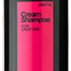 <p>Krémový šampón s obsahom vitamínov. Šetrí vlasy Kallos Cream šampón (Cream Shampoo) 700 ml